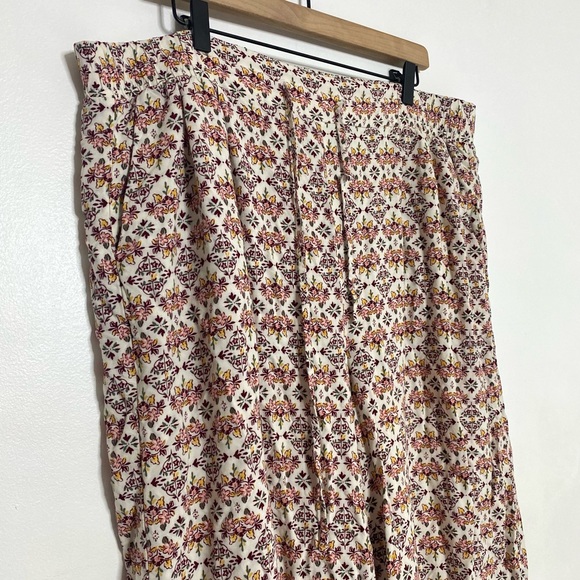 Torrid Womens Pull-On Wide Leg Floral High Rise Pants - Picture 5 of 12
